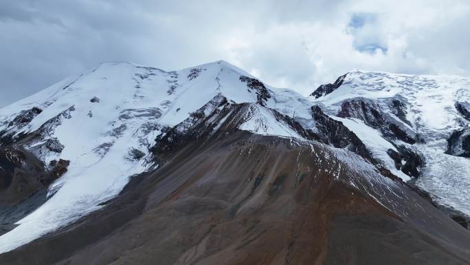 雪山