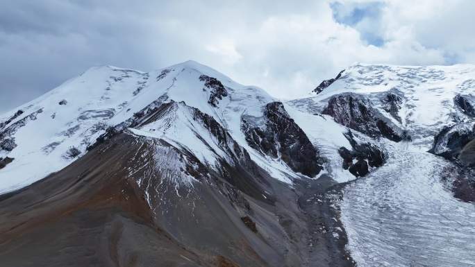 雪山