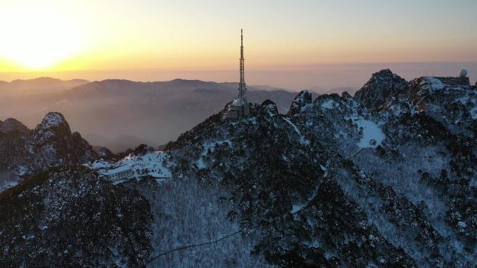 DJI_0939晨曦中的黄山701发射塔