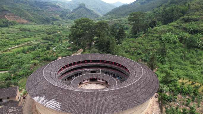 福建土楼华安大地土楼群二宜楼航拍