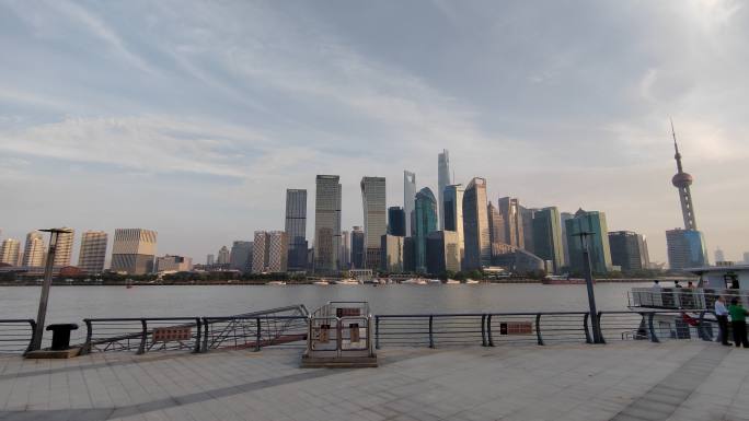 上海黄浦江北外滩城市建筑风光实拍