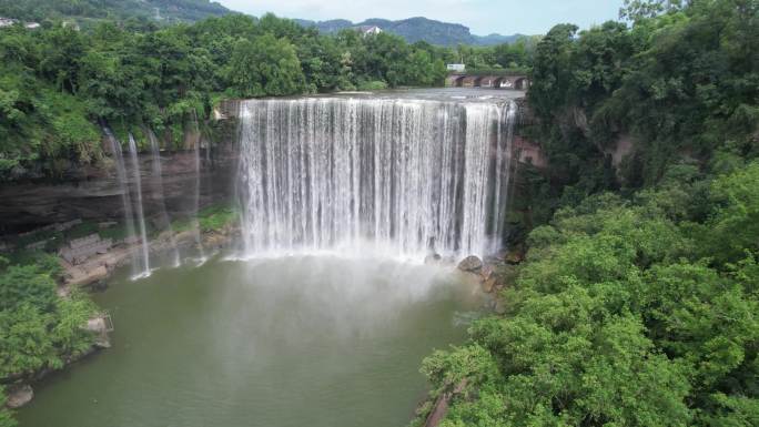 重庆万州大瀑布大瀑布航拍，亚洲第一瀑