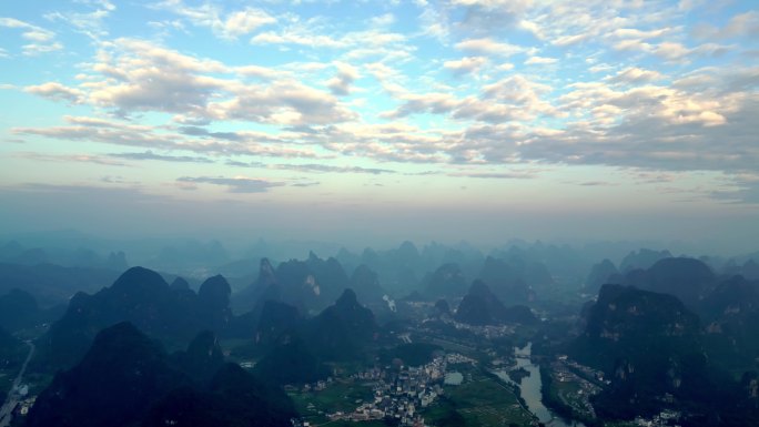 桂林山水阳朔遇龙河日出航拍