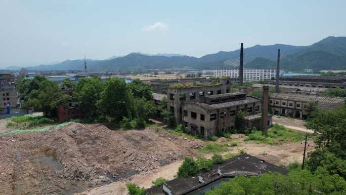 废弃陶瓷厂房