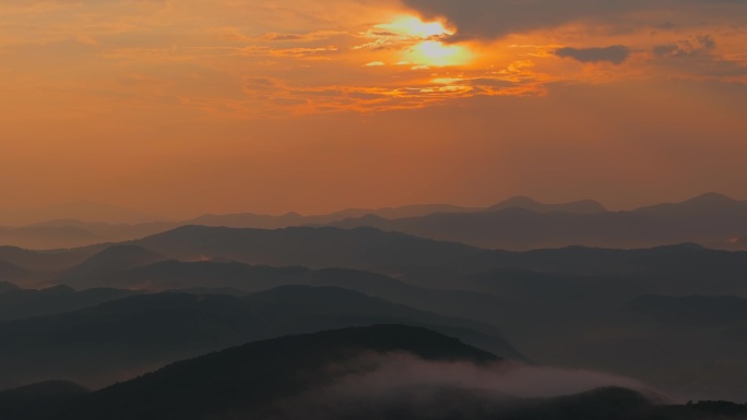 4K-远山日落，远山含岫，野树烟笼