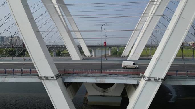 西咸新区镐京大桥沣河生态公园