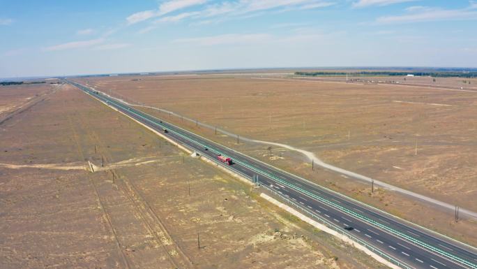 西北宁夏新疆沙漠公路戈壁交通物流高速新疆