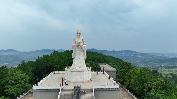 李时珍巨型雕像