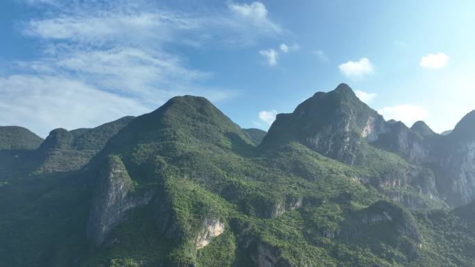 大山喀斯特地貌溶洞天坑航拍