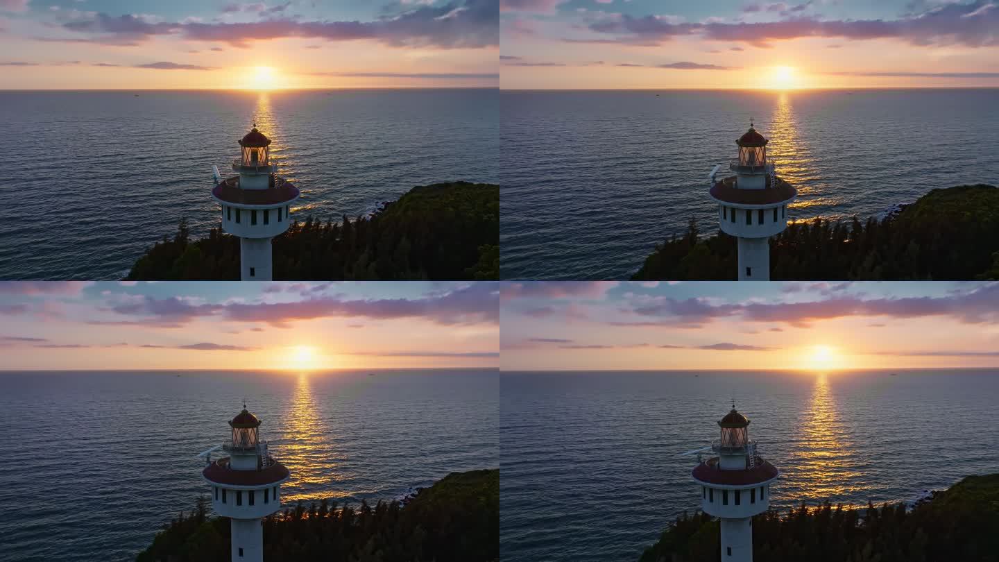 日落下的海边灯塔