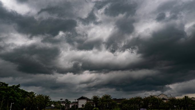 台风天雨天乌云流动