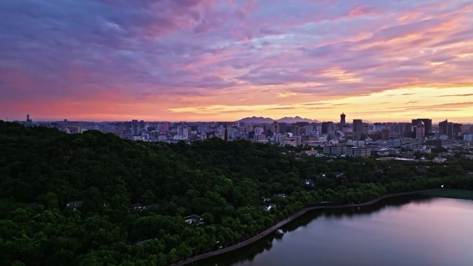 西湖朝霞