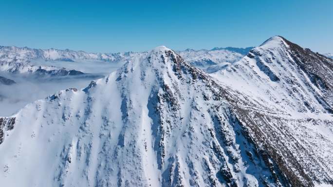 航拍四川夹金山自然风光冬天雪景