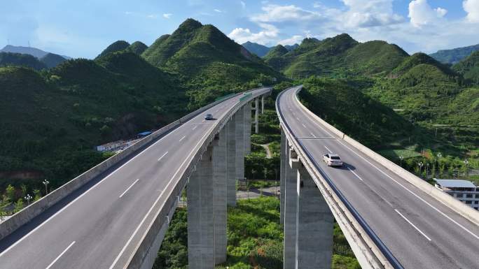 4K 黔东南夏蓉高速公路桥梁路段