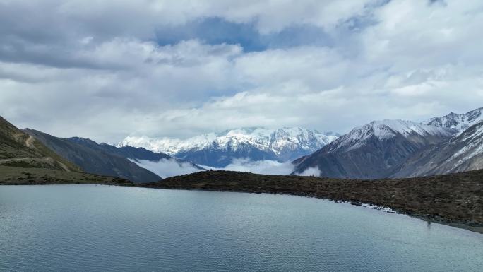 雪山云海