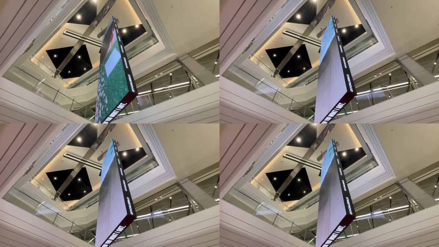 场景美陈商场悬吊巨型LED高清屏幕