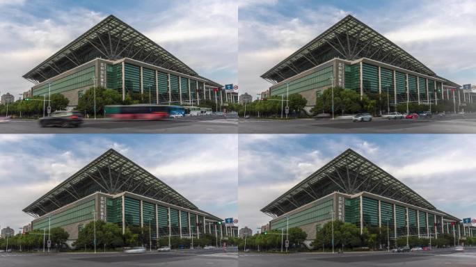 苏州国际博览中心建筑和车流