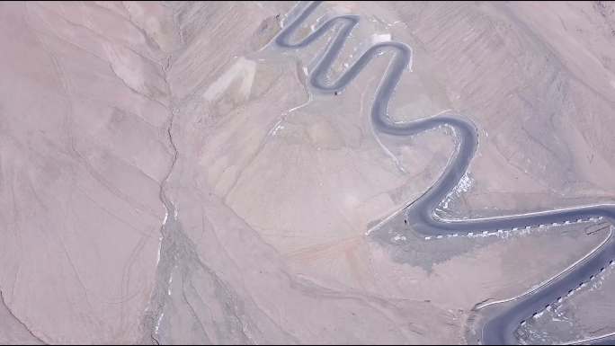 五段新疆喀什地区塔县盘龙古道4K航拍视频