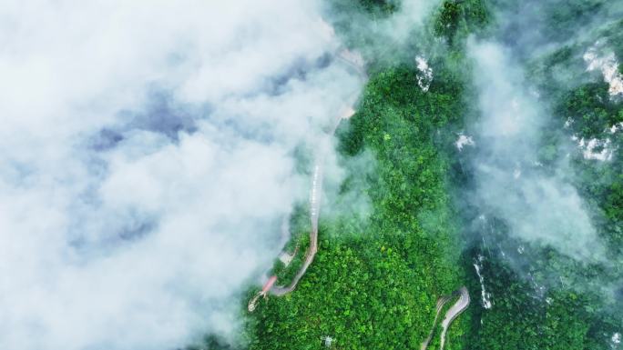 航拍重庆巫山下庄天路云海