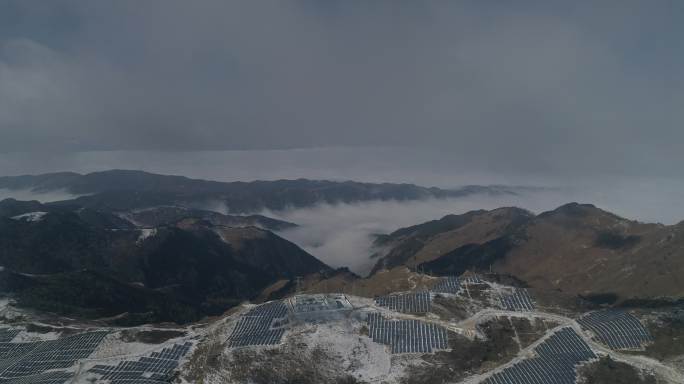 普格光伏雪景