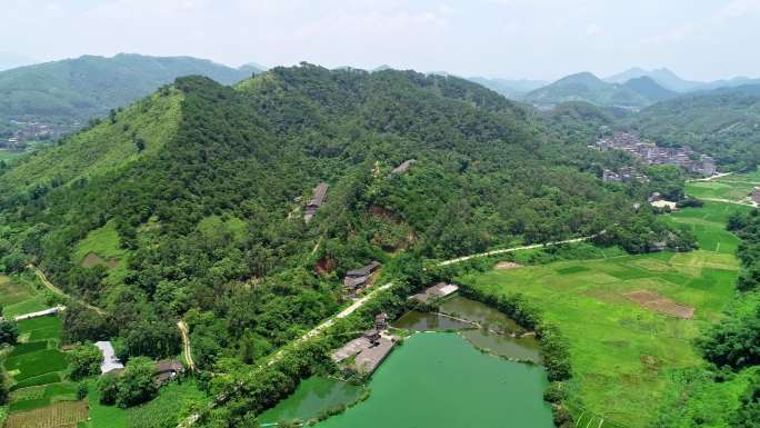 航拍玉林兴业县鹿峰山景区