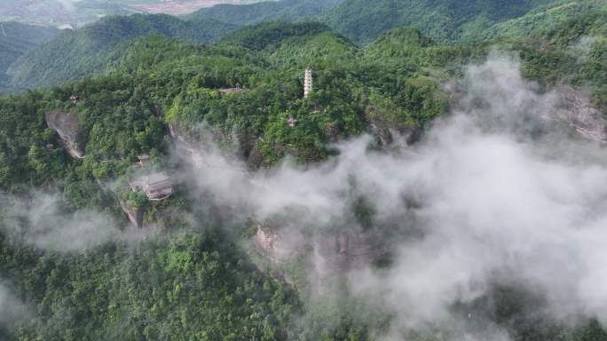 航拍山峡谷穿云云海仙侠