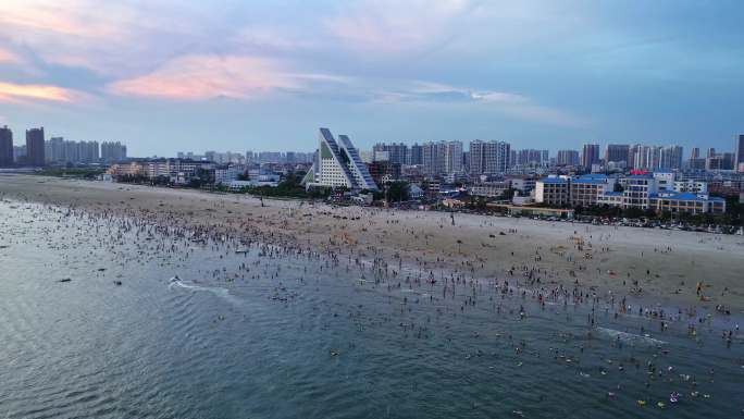 航拍广西北海侨港海滩晚霞