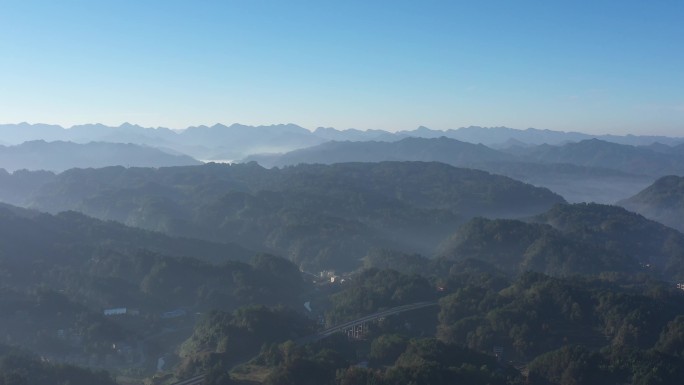 云海 山 雾气 森林 大自然