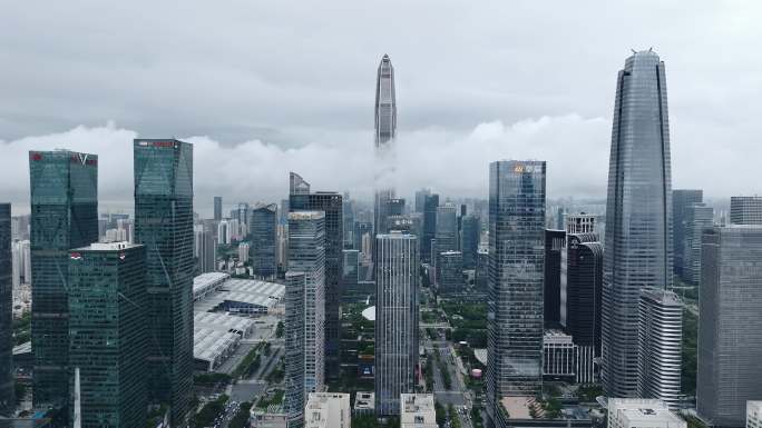 深圳城区云海