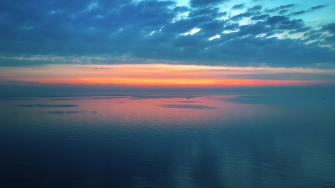 海上日出唯美