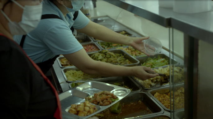 社区食堂居民打饭吃饭幸福生活大合集