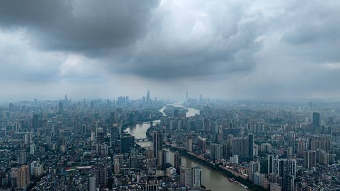 广州台风乌云暴雨