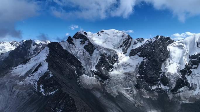 雪山之巅