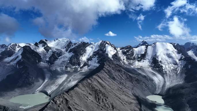 雪山之巅