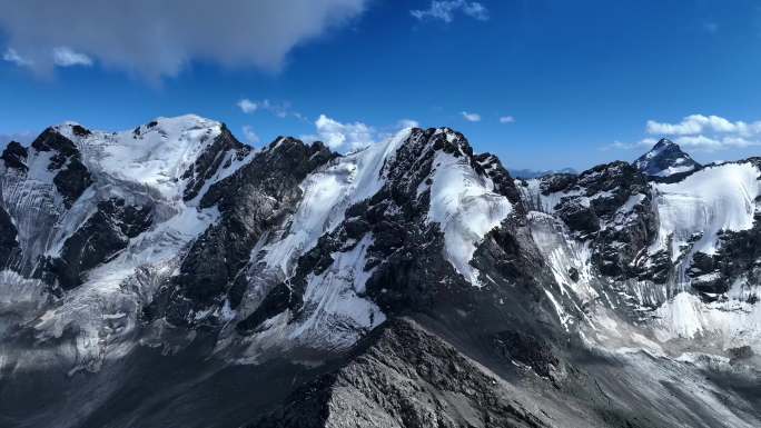 雪山之巅