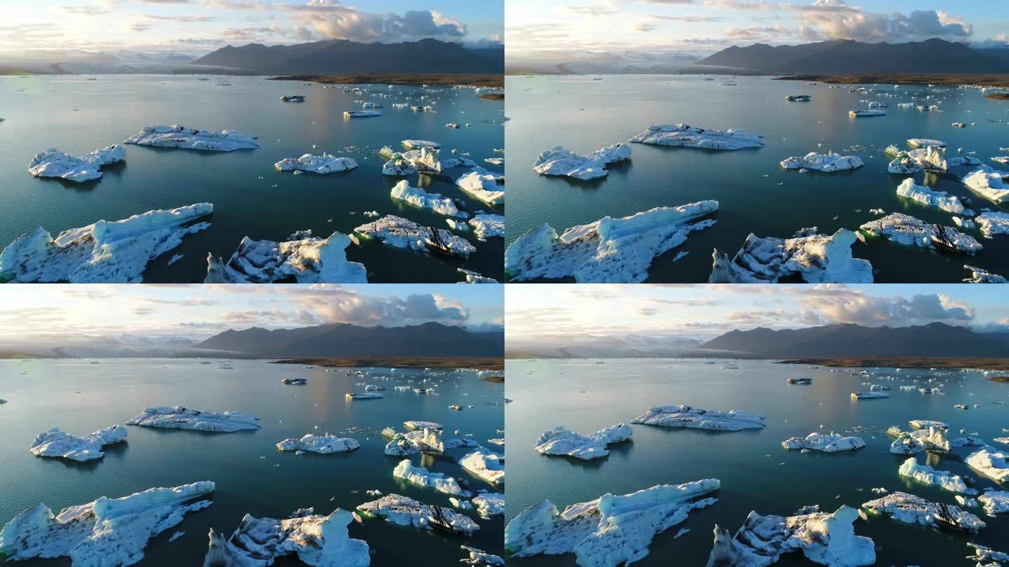 全球变暖的气候变化概念。冰山在Jokulsarlon冰川泻湖。
