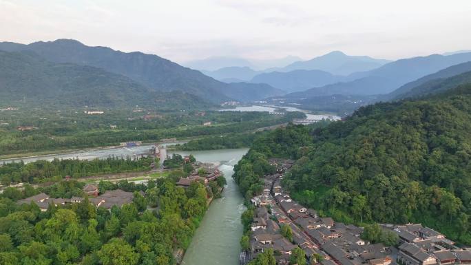 航拍清晨的四川都江堰旅游景区风光