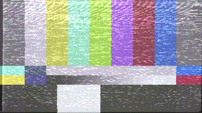 电视屏幕出错。SMPTE彩色条纹技术问题。彩色条形图数据失败。故意的故障畸变。电视测试样品，带有彩色