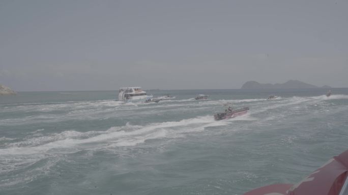 【4K】海上行驶的渔船游艇快艇