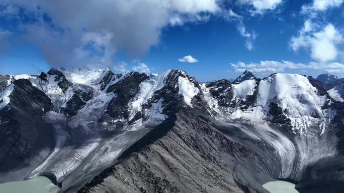 雪山之巅