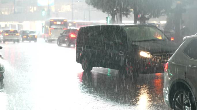 1暴雨城市道路 城市暴雨