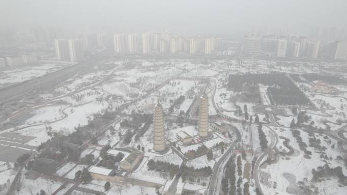 雪后双塔寺