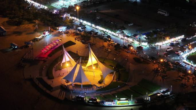 航拍威海国际海水浴场大白帆广场的灯光夜景