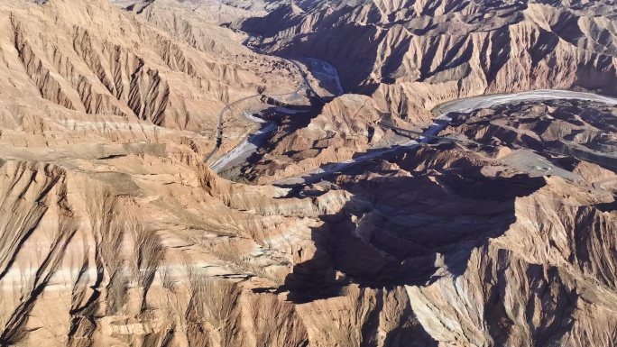 独库公路丹霞地貌