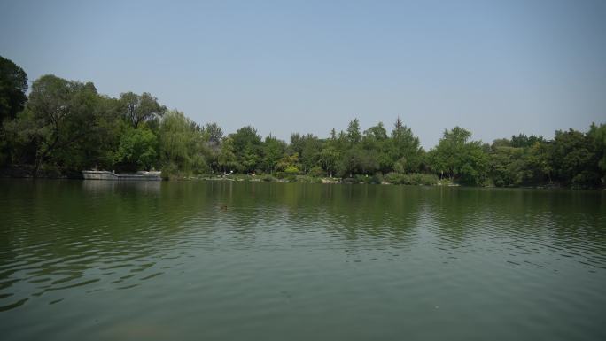 北京大学未名湖