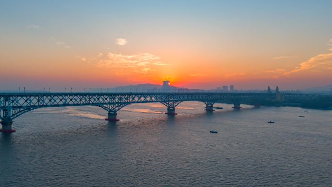 南京长江大桥日出