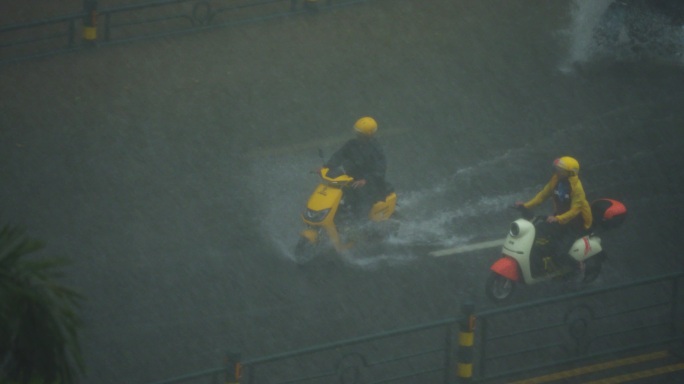 风雨无阻的骑手