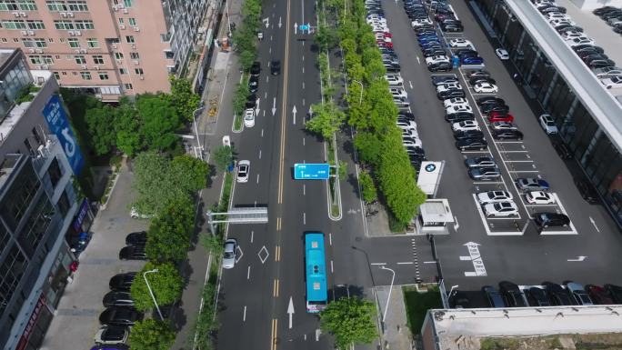 航拍城市 车流 马路 天空 房屋建筑-L