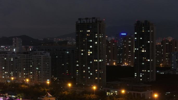 航拍威海国际海水浴场海信海景壹号夜景灯光