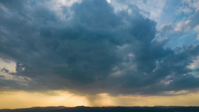 下雨后天空厚云4K延时